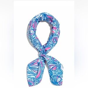 Lilly Pulitzer X Target scarf My fans print